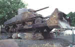 tankdozer23.jpg (47806 byte)