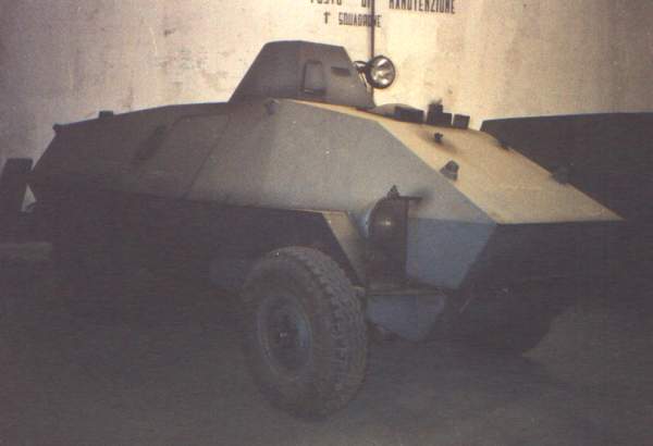 11_roland_lenta.jpg (17269 byte)