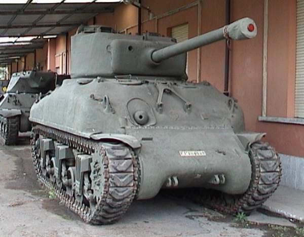 17_m4a1_cecc.jpg (37752 byte)
